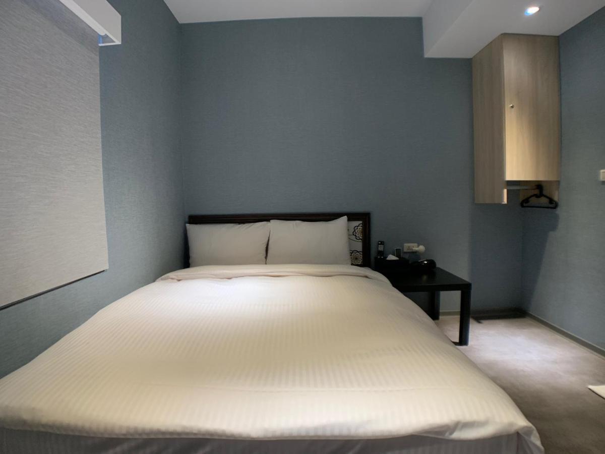 Donni Room For Rent Taipei Exteriör bild